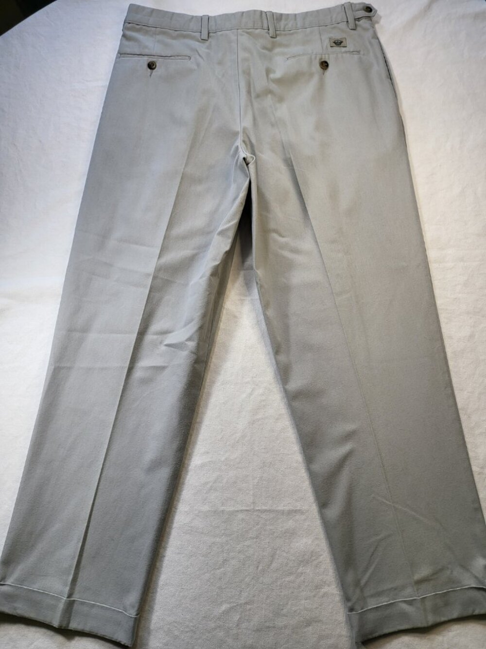 Dockers Men’s Khakis Pants W36 L30 –‎ Classic Fit – 100% Cotton – Beige